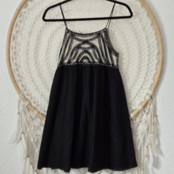 Zara Babydoll Linen Blend Crochet Mini Dress Black - Picture 7 of 8